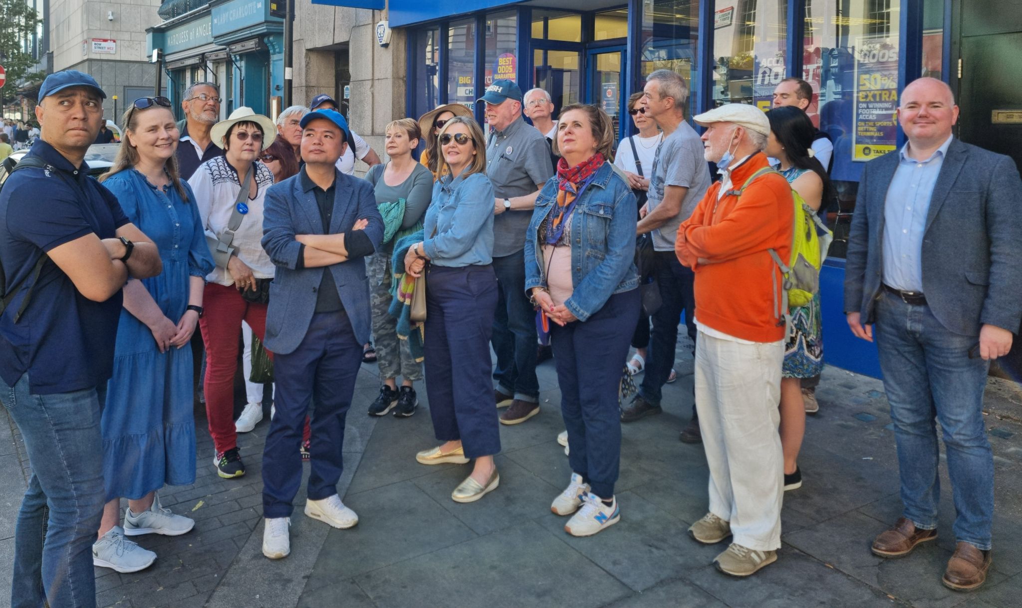 UCD alumni gather for an architectural tour of London as part of UCD Festival 2022